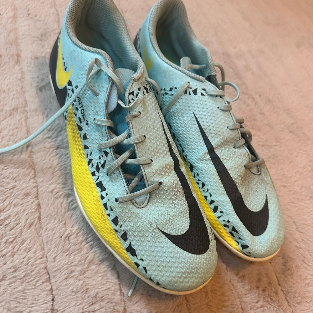 Nike Sky Blue and Pastel Yellow Soccer Cleats